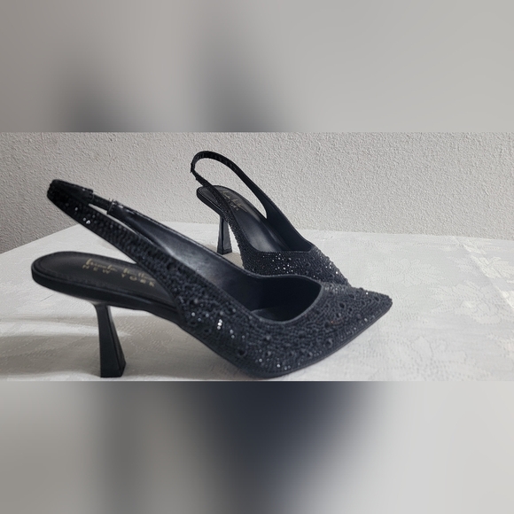 Elegant Black Women's Slingback Heels - Picture 3 of 10